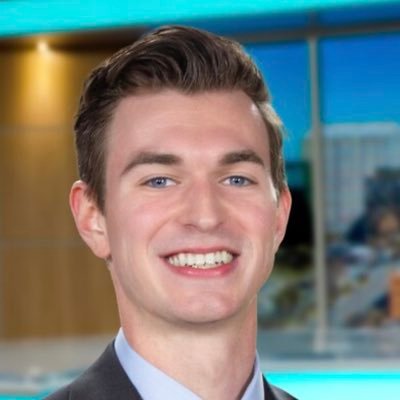 Reporter for WIS News 10 📺 | 2021 Sports Media Graduate from @ICParkSchool 💣