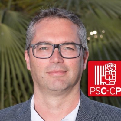 Biòleg.Actualment combino la direcció d’un laboratori de citogenètica clínica amb la política (Regidor de Medi Ambient a Cunit i Conseller Comarcal)