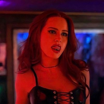 AnnikoArianator's profile picture. 🏳️‍🌈✨