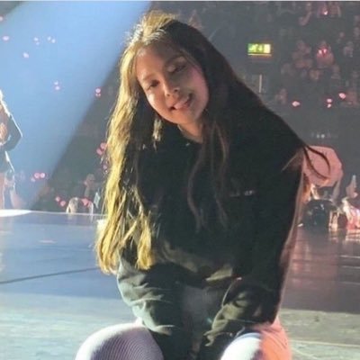 mnar_yuosff1's profile picture. قلبي لكْ ميال حُب وشُعور ♥️.