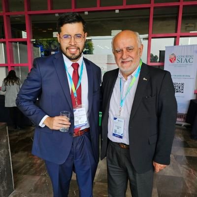 Medico Pasante || ACP & ACC student member || SIAC Emergent Leader || Future Electrophysiologist⚡️🫀 || ECG-ECO Group Founder 🇲🇽