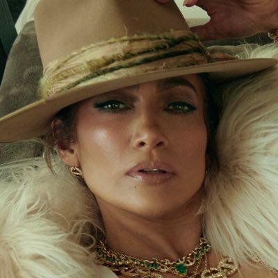 justjlo1's profile picture. This is Me...Now💚