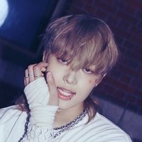 Ponyo || TEMPORARY CLOSED (@binieeel) 's Twitter Profile