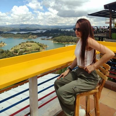 MolinaAngie_'s profile picture. 