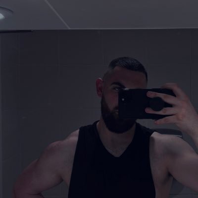 all I do is go gym and play video games | @tarkov enthusiast | Very bad top laner