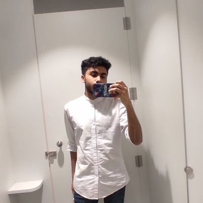 BoseDB15's profile picture. Self-Taught 👨‍💻. Talks about #tech #softwareengineering #coding #startup #finance