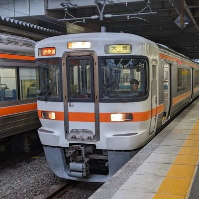 313系電車に関して熱く語る人のアカウント()