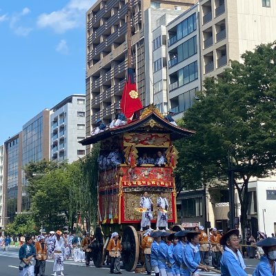 raisakusama's profile picture. 朝日新聞記者。主な関心事は環境、エネルギー、科学技術政策。環境省、厚生労働省、経済産業省、文部科学省、内閣府などを担当していました。いまは科学みらい部・京都駐在として、散策を楽しみながら取材活動をしています。情報提供などはＤＭまでお願いします。
 ※ツイートは個人の見解です。ＲＴ・いいねは必ずしも賛意を示しません。