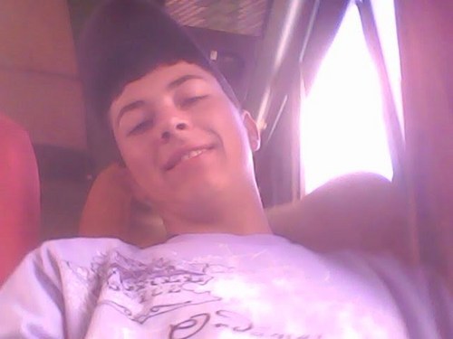 hoje só tua presenssa vai me deixar feliz.....♫
MSN :gustavorodrigues1980@hotmail.com