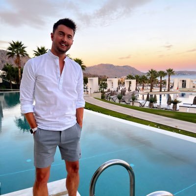 STV Weather Forecaster & presenter of Sean's Scotland. TV weatherman for the last 20 years on BBC and STV. Views & opinions my own.