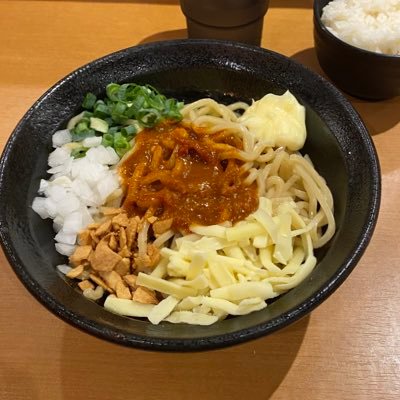 25卒|MARCH文系|商社、金融・カード系 |長期インターンで営業経験⭕️|情報収集アカ|すみません、無言フォローしちゃいます🎁プレゼント系大歓迎