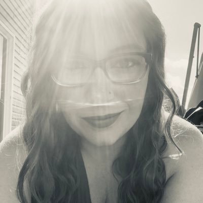 pillowyend's profile picture. 