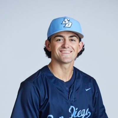 @usdbaseball #17                    @seager_co athlete