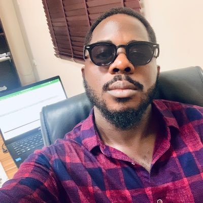 cLaY_bLUe's profile picture. Economist• Property developer, Business development & Sales. YNWA. IG: @Sir_flakes