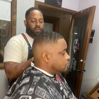 #GSUALUMNI #barber #ceo #owner #edmondok  ⚫️kcthebarbercutz⚫️CLICK ⬇️LINK FOR BOOKINGS📱💈on Booksy APPOINTMENTS ONLY