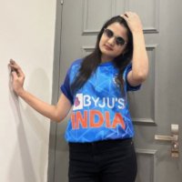 Pari(@BluntIndianGal) 's Twitter Profile Photo