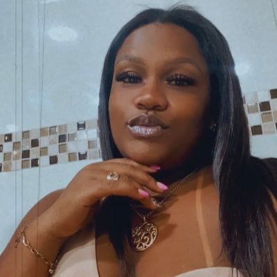 blessed by god 😇 Geminiana♊️ carioca 🏖️ 22 anos 🔥 em busca melhor versão de mim 🥰