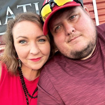 kellygirl258's profile picture. Wife and mom 💙💙