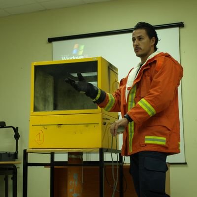 bellorin_sierra's profile picture. Sargento Jefe de Guardia de Bomberos del CPEI de Badajoz.
Instructor de Incendios de Interior.