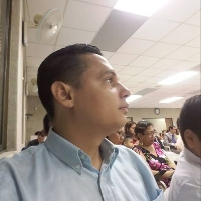 Casi perdido sin rumbo, no se de donde vengo menos a donde voy.
como el viento.
