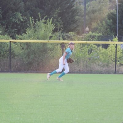 Orion Hunter Elite 16u 12/09 #11, CF, Hickory HS 2028, Bats lefty, throws righty@alyssanicholsmith11@gmail.com