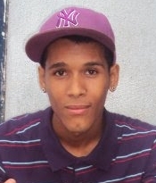 EU SOU UM MLK QUE GOSTA DE ROCK,POP,FUNCK,HIPHOP E OUTROS TIPOS DE MUSICAS,MAIS O ROCK MANO EO MELHOR DE TODOS ..
