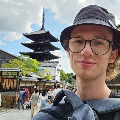Penguin-, videogame and sleep-addicted UX Designer - 🦋 tilmitderbrill