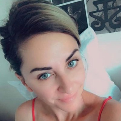loving woman 💐….follow me on Instagram Elizabeth Astor