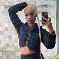 100% ☁️ (@honeyhellavibey) 's Twitter Profile