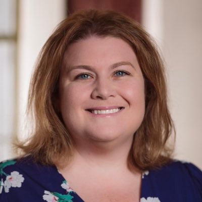 Center for Education and Public Service @uaustinorg | @Hillsdale classics alumna | Friend of dogs @austincocker