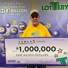 $1 million Powerball winner in Tennessee Lottery helping back the society by paying off their credit card debt,hospital bills and house bills.