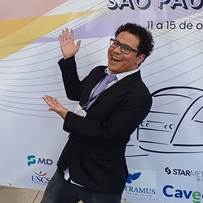 eu só tweeto: desabafos, reclamações, surtos, tristeza, macho, medlife, nerdices, gatinhos e coisa de petista safado.
médico aspirante a psiquiatra🙃