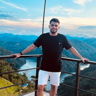 daessaar's profile picture. Mechatronics Eng 🦾 - Cloud engineer