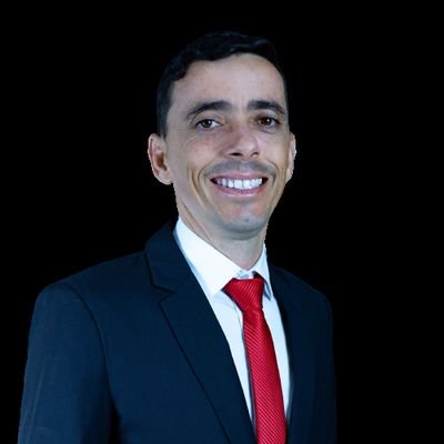 Pastor da Igreja Adventistado Sétimo Dia, Casado com Dra. Ranielle Souza (Nutricionista). Aguardando e apressando a volta de Jesus Cristo.