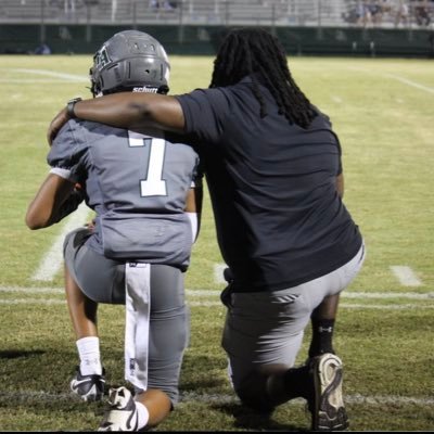 D-Line Coach @Frederica Academy #StateChamps💍 #2018🏆 #FA #YBK👑 #SavannahState🐅 #OwnerOf95Wingz