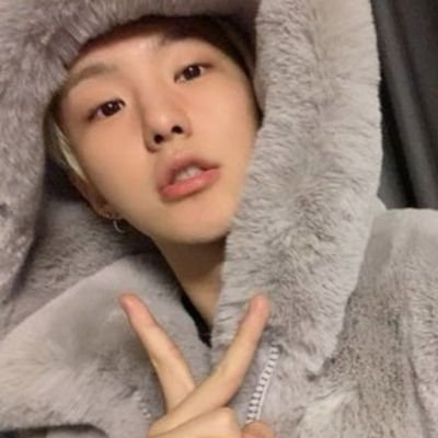 kithjeonghan's profile picture. im running to catch that degree, scoups
#studytwt ✮