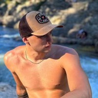 ales (@alejandro_sitto) 's Twitter Profile