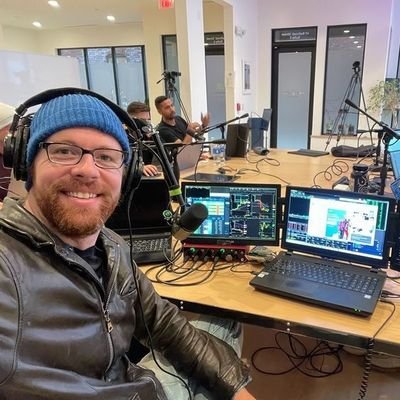 💻 Ross cameron| Day trader|📊 momentum Day old account hacked
Trading Expert 📈Market Analyst |📉 synthetic
Analyst| message for basic information on trading