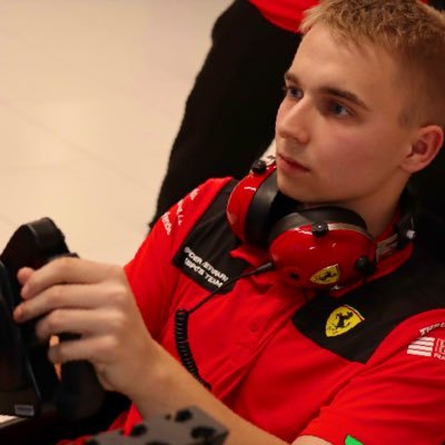 20 | 🇵🇱 ACC, RF2, LMU, iRacing Team Analyst @ferrariesports @VeloceEsports