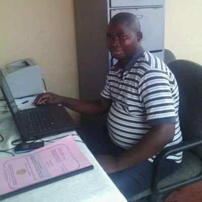Activiste des droits de l'homme et du bien être social pour un développement durable et Représentant légal de l'Association des Travailleurs Sociaux au Burundi