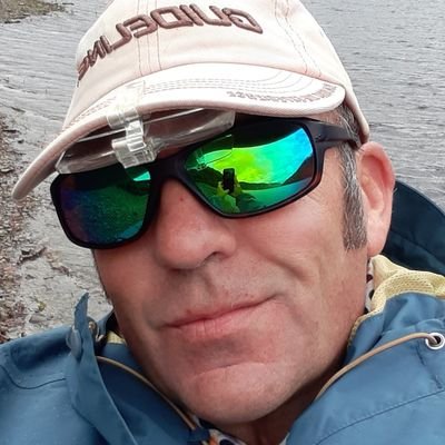Guided fly fishing for wild brown trout in Mid Wales, on Reservoir, Llyn, River and Stream.🎣🎣🐟🏴🏴