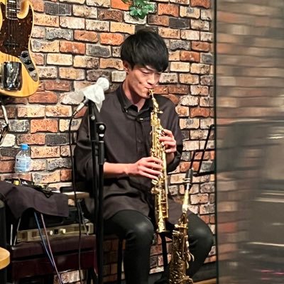 サクソフォン 普段は製薬会社研究職 JYSS saxophone quartet S.Sax、ビッグバンド Sound Gazette A.Sax 等