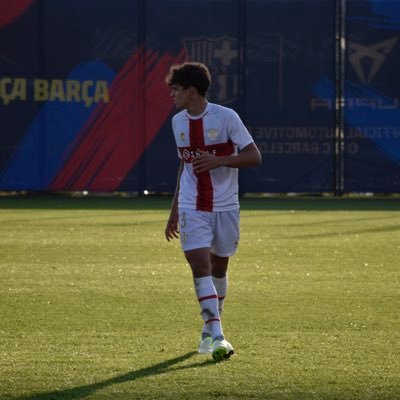 alexfitaa's profile picture. Jugador del @Sdhuesca cedido en @SDTarazona