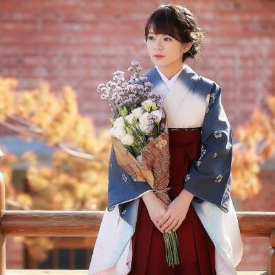 私は友達を作ることと歌うことが好きです。私は現在独身です。私をよく扱ってくれる人に会いたいと思っています。私は結婚したことがなく、このアプリをあまり使いません。幸運であれば、私を追加していただければ幸いです私のLINEへ:72888777