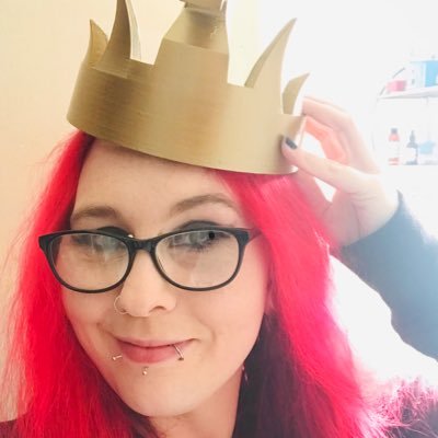 Angry Scottish Lass, Lancer Queen and Baker of Cakes. Come hang with me - https://t.co/mw40mcAiio