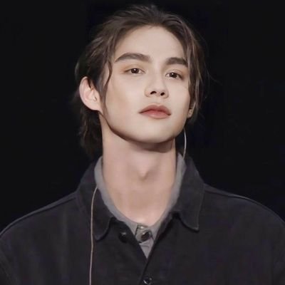 #𝐔𝐍𝐑𝐄𝐀𝐋ㅤ╌─ㅤThe one who never be dark, and be your own personal since 1997. GMMTV's actor, model, Bright Vachirawit.