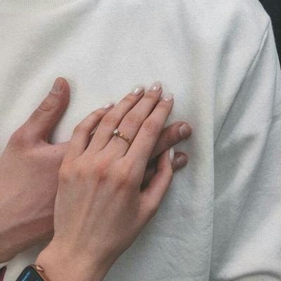 امي🩷
لا تستعجَل أمرًا رجوتَ الله به
{ وَمَا كَانَ رَبُّكَ نَسِيًّا} 🤍 .