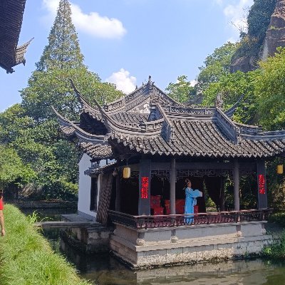 qqngqing114294's profile picture. btc，eth