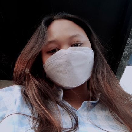 Fransiskaginaa_'s profile picture. Anak bapak ibu.
