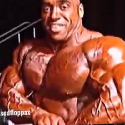 DYELhater's profile picture. 